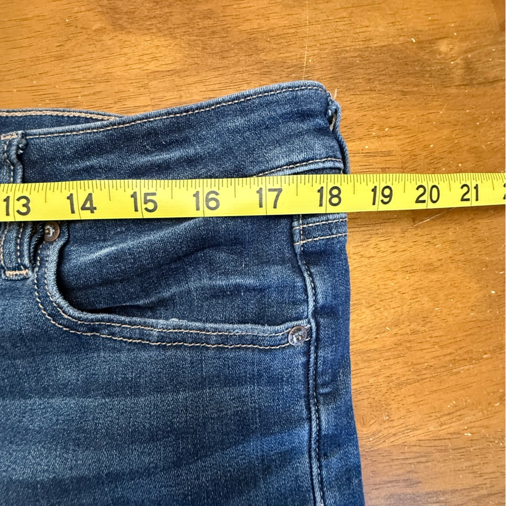 American Eagle Outfitters Next Level Stretch Skinny Bermuda Shorts - Picture 5 of 9